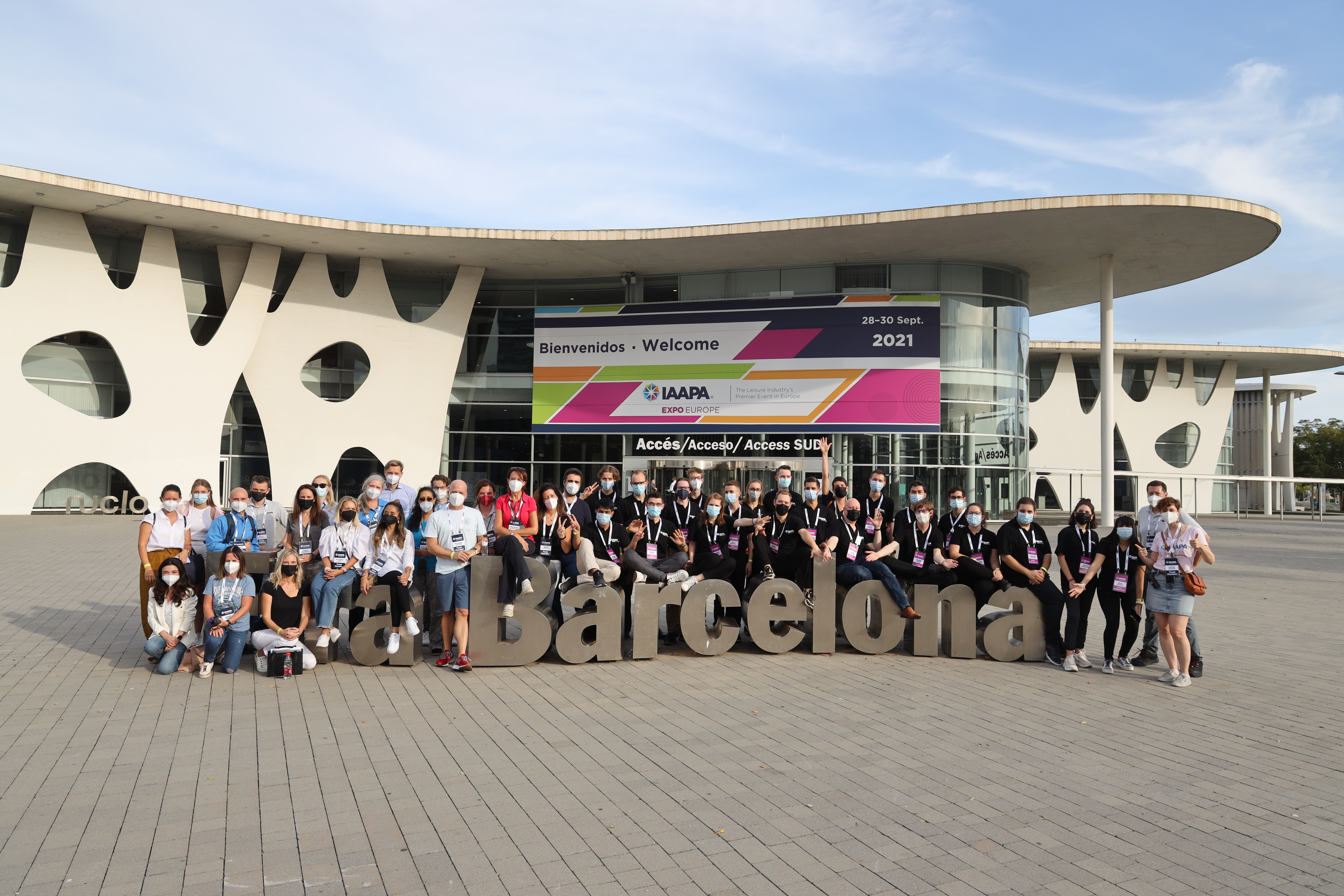 Group photo outside of IAAPA Expo Europe 2021