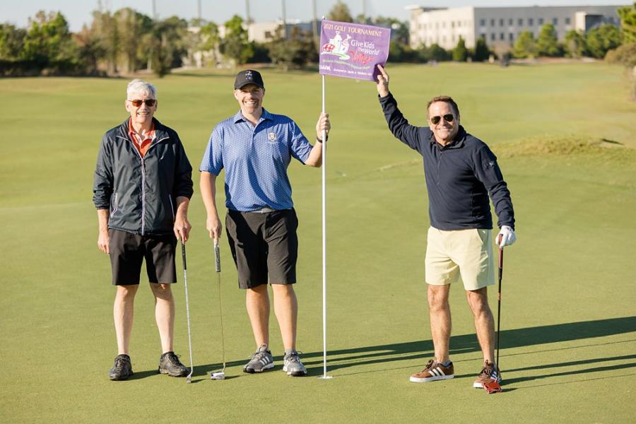 Photo of golfers at the IAAPA International Charity Golf Tournament